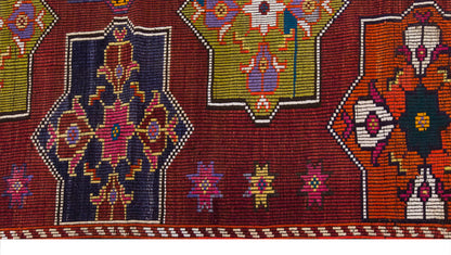 Vintage Large Cicim Rug, 214 x 278 cm / 7 x 9.1 feet