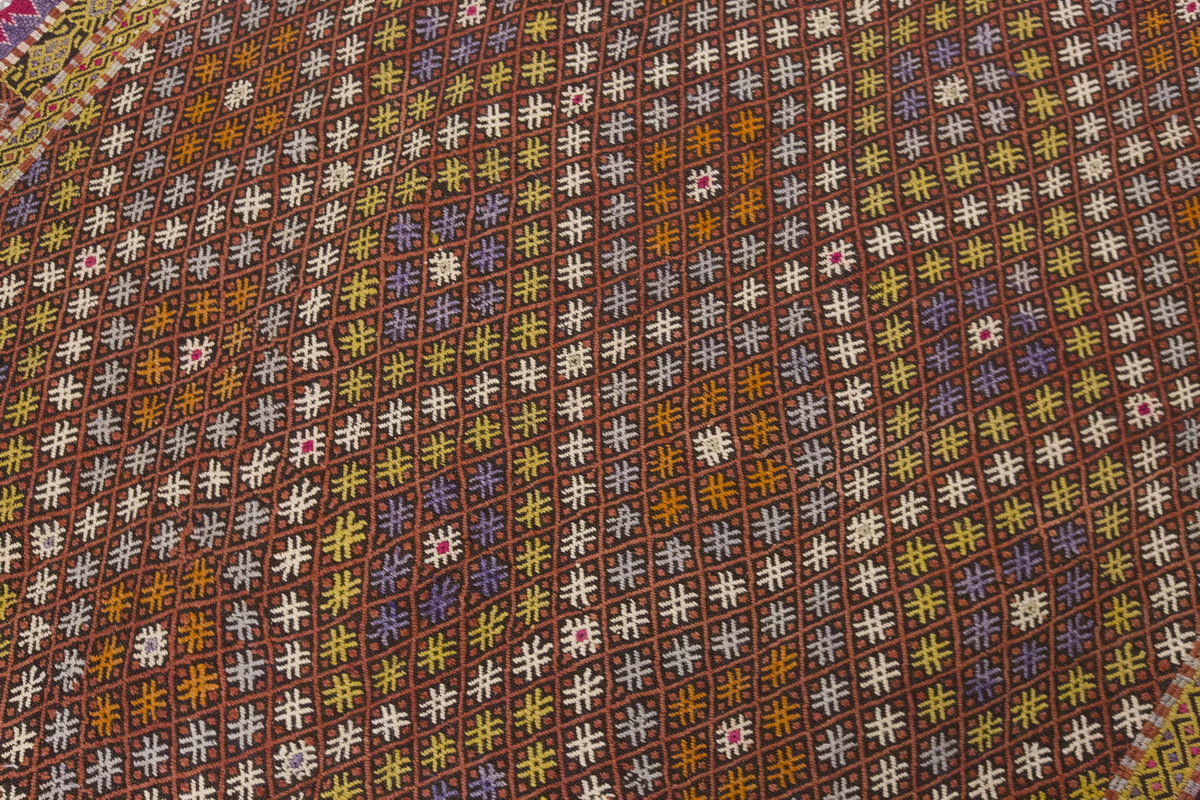 Vintage Large Cicim Rug, 220 x 322 cm / 7.3 x 10.7 feet