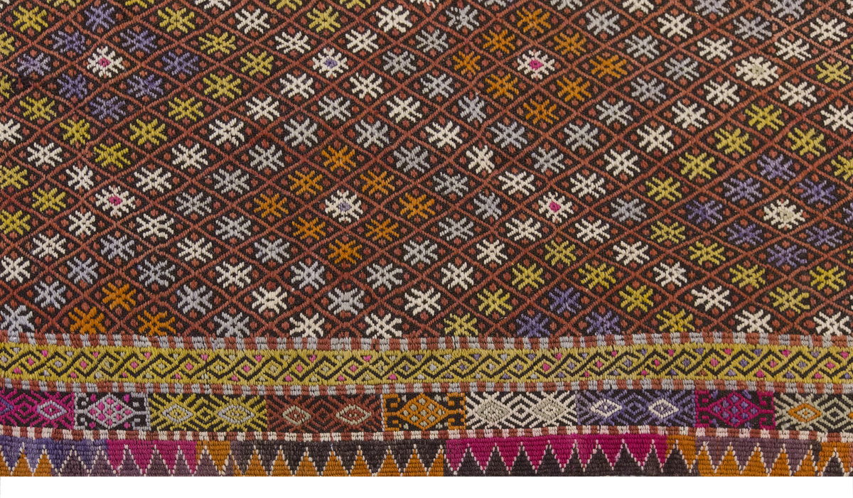 Vintage Large Cicim Rug, 220 x 322 cm / 7.3 x 10.7 feet