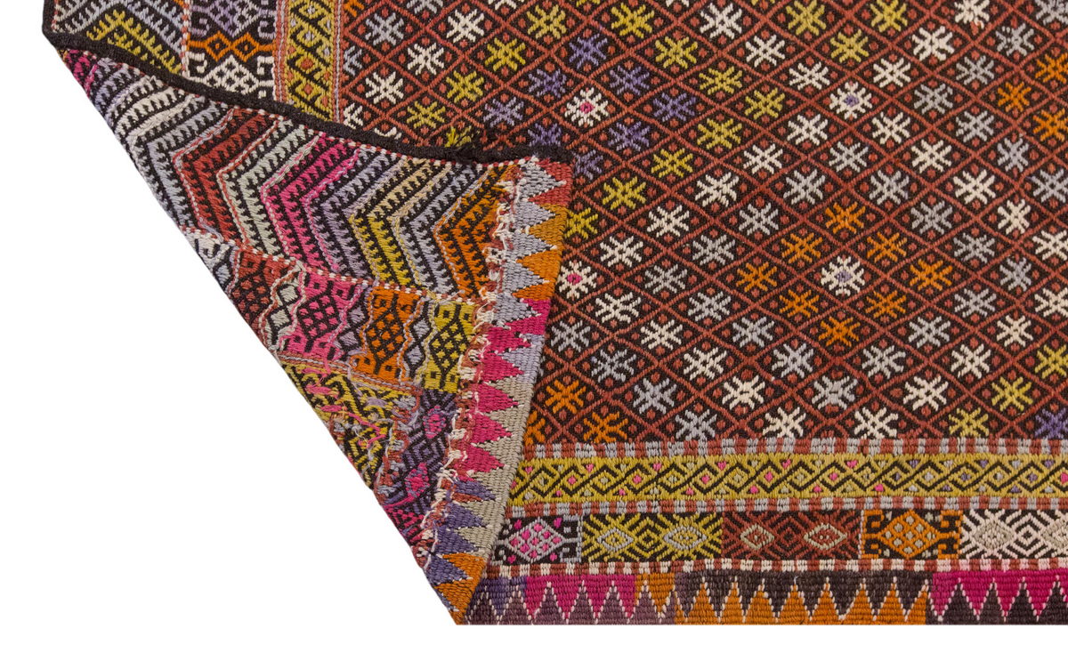 Vintage Large Cicim Rug, 220 x 322 cm / 7.3 x 10.7 feet