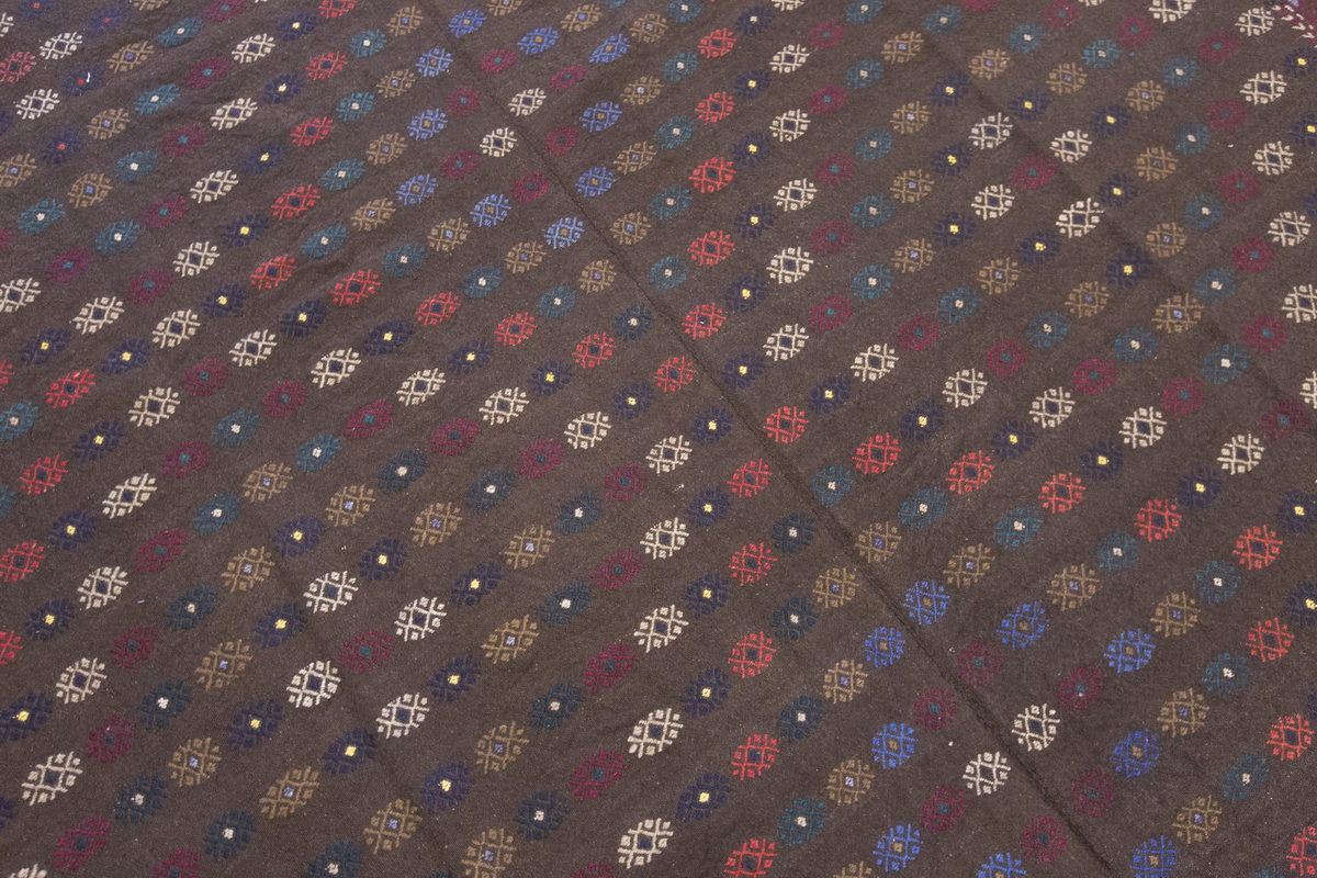 Vintage Large Cicim Rug, 239 x 328 cm / 8 x 10.9 feet