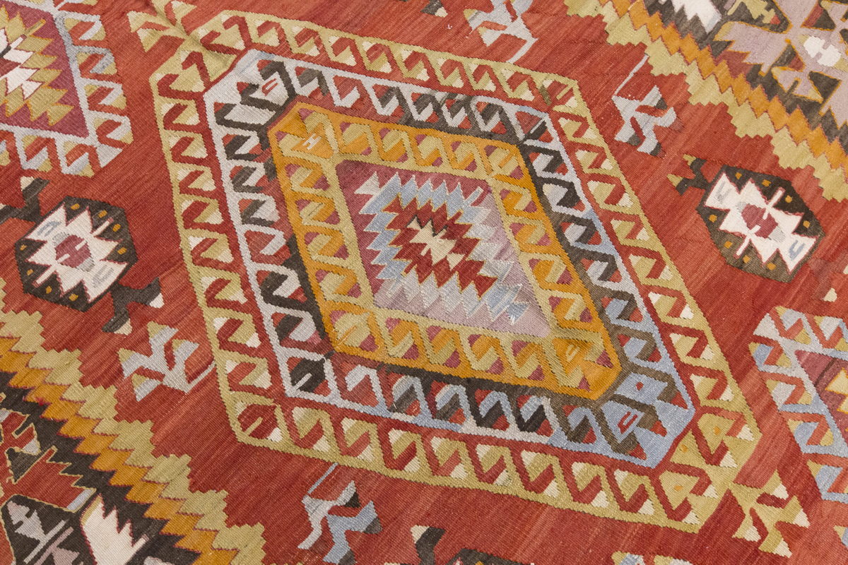 Vintage Large Denizli Çal Kilim, 170 x 316 cm / 5.7 x 10.4 ft Kilim