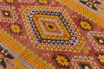 Vintage Large Denizli Çal Kilim, 181 x 292 cm / 6 x 9.7 ft Kilim