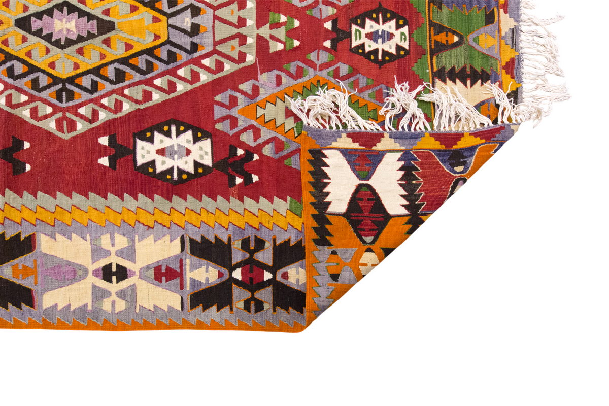 Vintage Large Denizli Çal Kilim, 182 x 291 cm / 6 x 9.7 ft Kilim
