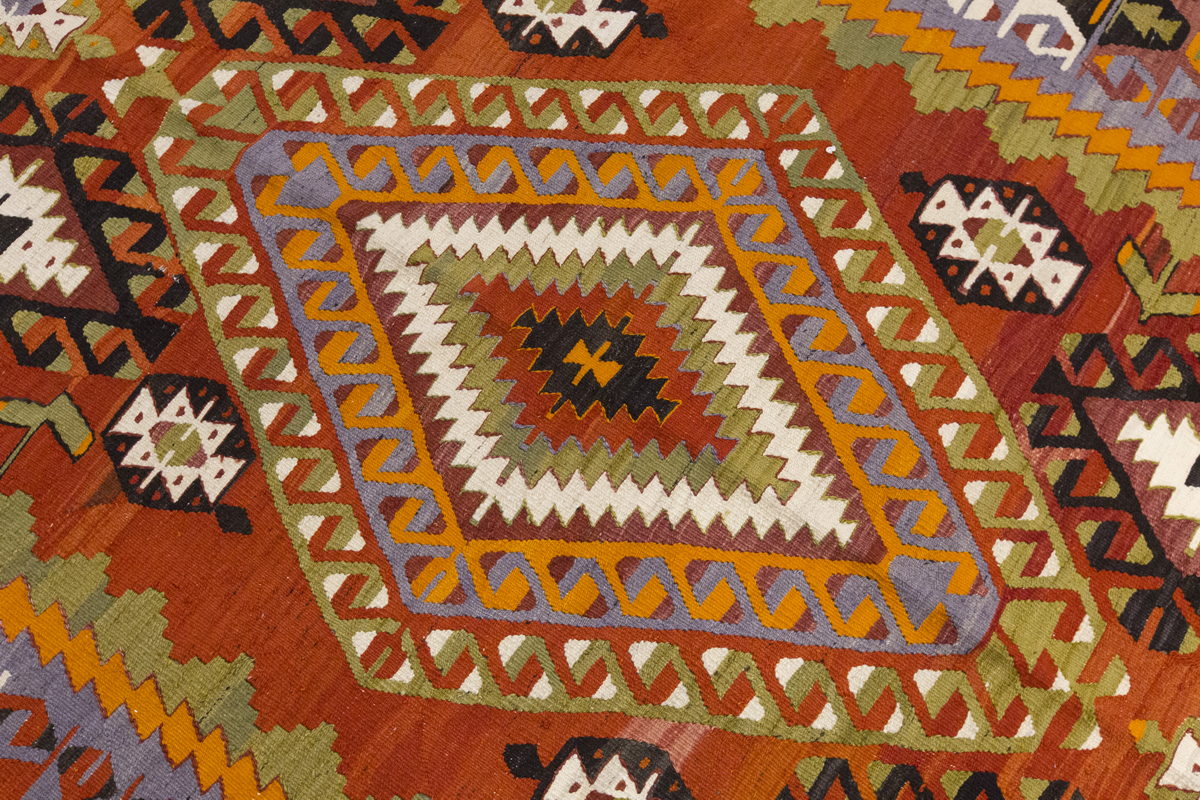 Vintage Large Denizli köprübaşı,  184 x 277 cm / 6 x 10 ft Kilim