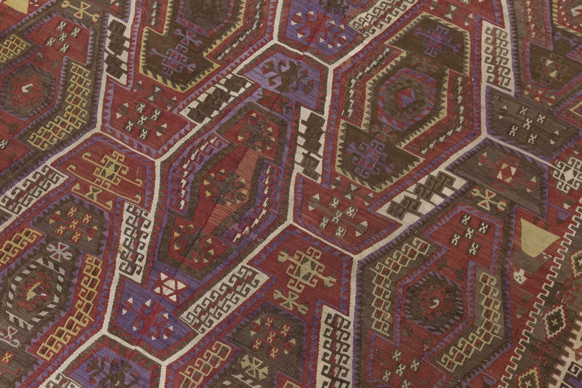 Vintage Large Kayseri Avşar Kilim, 183 x 305 cm / 6 x 10 ft Kilim