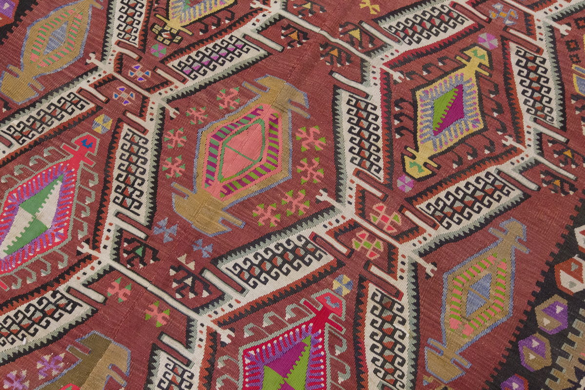 Vintage Large Kayseri Avşar Kilim, 185 x 330 cm / 6 x 11 ft Kilim