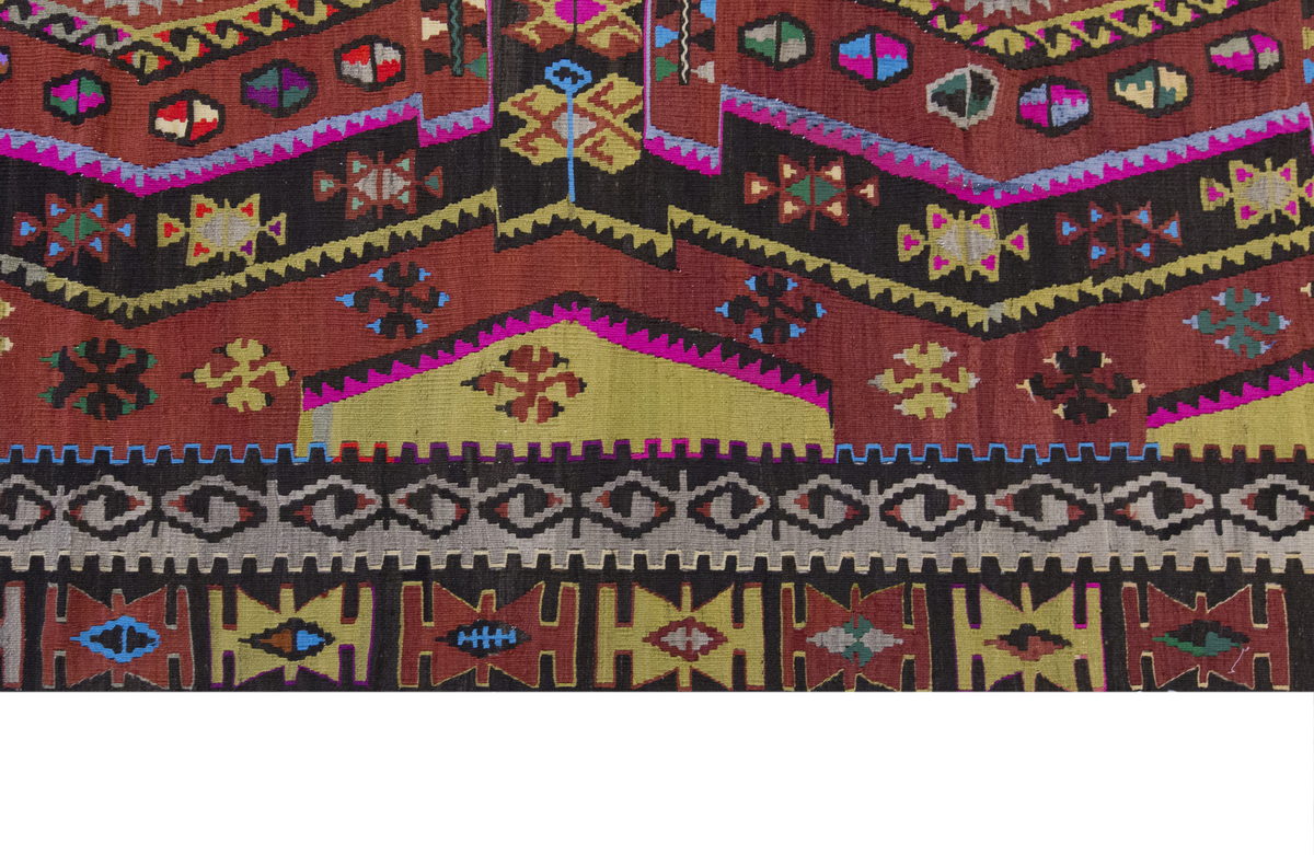 Vintage Large Kırşehir Kilim, 190 x 299 cm / 6.3 x 10 ft Kilim