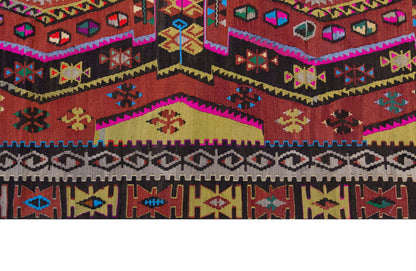 Vintage Large Kırşehir Kilim, 190 x 299 cm / 6.3 x 10 ft Kilim
