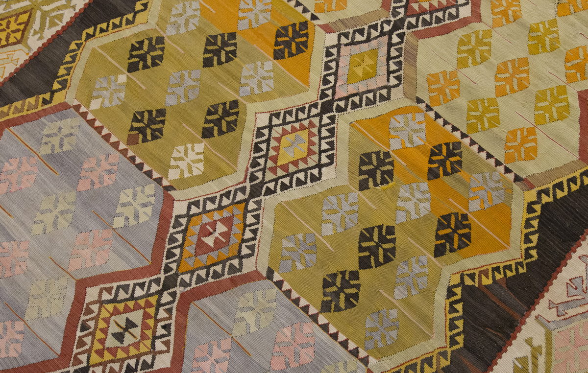 Vintage Large Kırşehir Kilim, 194 x 374 cm / 6.4 x 12.3 ft Kilim
