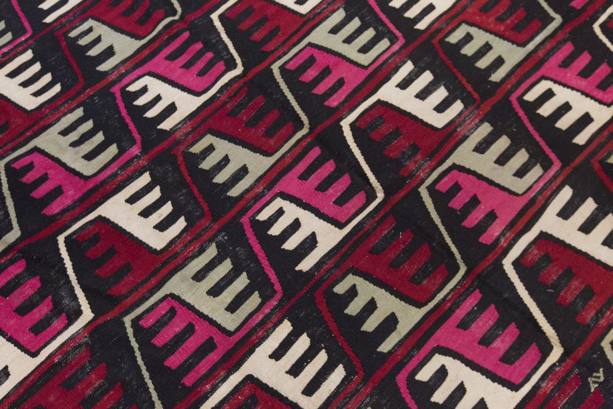 Vintage Large Konya Kilim, 211 x 249 cm / 7 x 8.2 ft Kilim