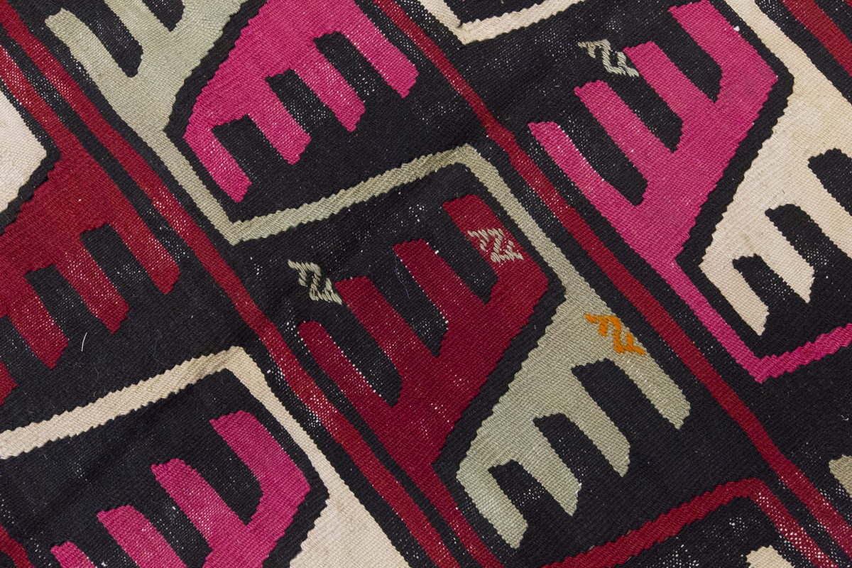 Vintage Large Konya Kilim, 211 x 249 cm / 7 x 8.2 ft Kilim
