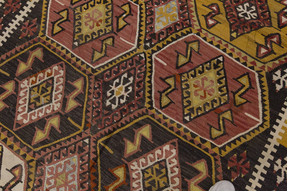 Vintage Large Malatya-Akçadağ Kilim, 173 x 348 cm / 5.8 x 11.5 ft Kilim