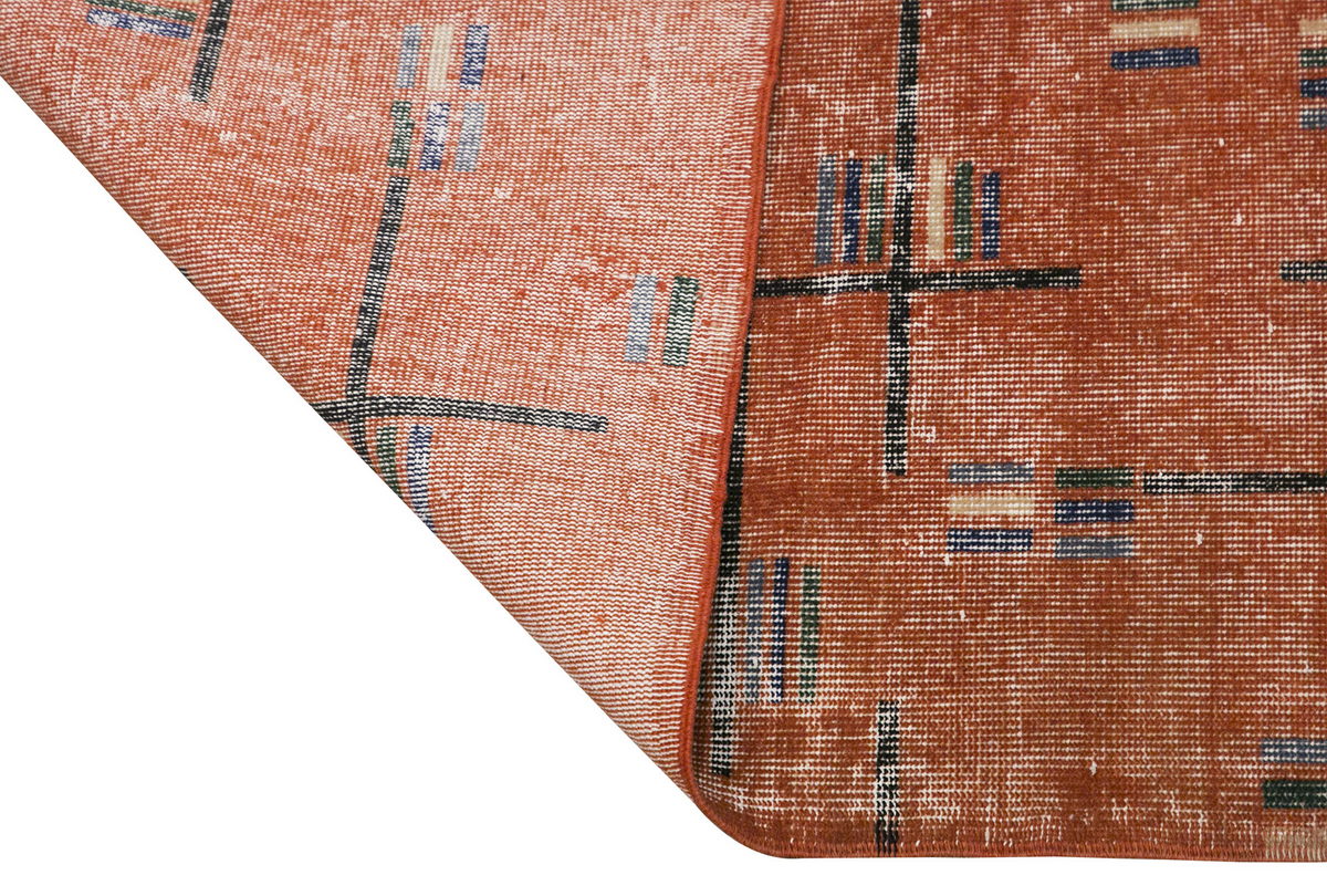 Vintage Large Rug,  5'8" x 9" feet / 173 x 268 cm