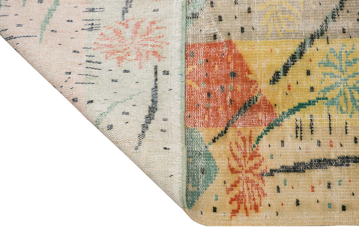 Vintage Large Rug,  6" x 8'7" feet / 180 x 262 cm