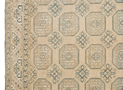 Vintage Large Rug,  7'3" x 10'4" feet / 220 x 314 cm