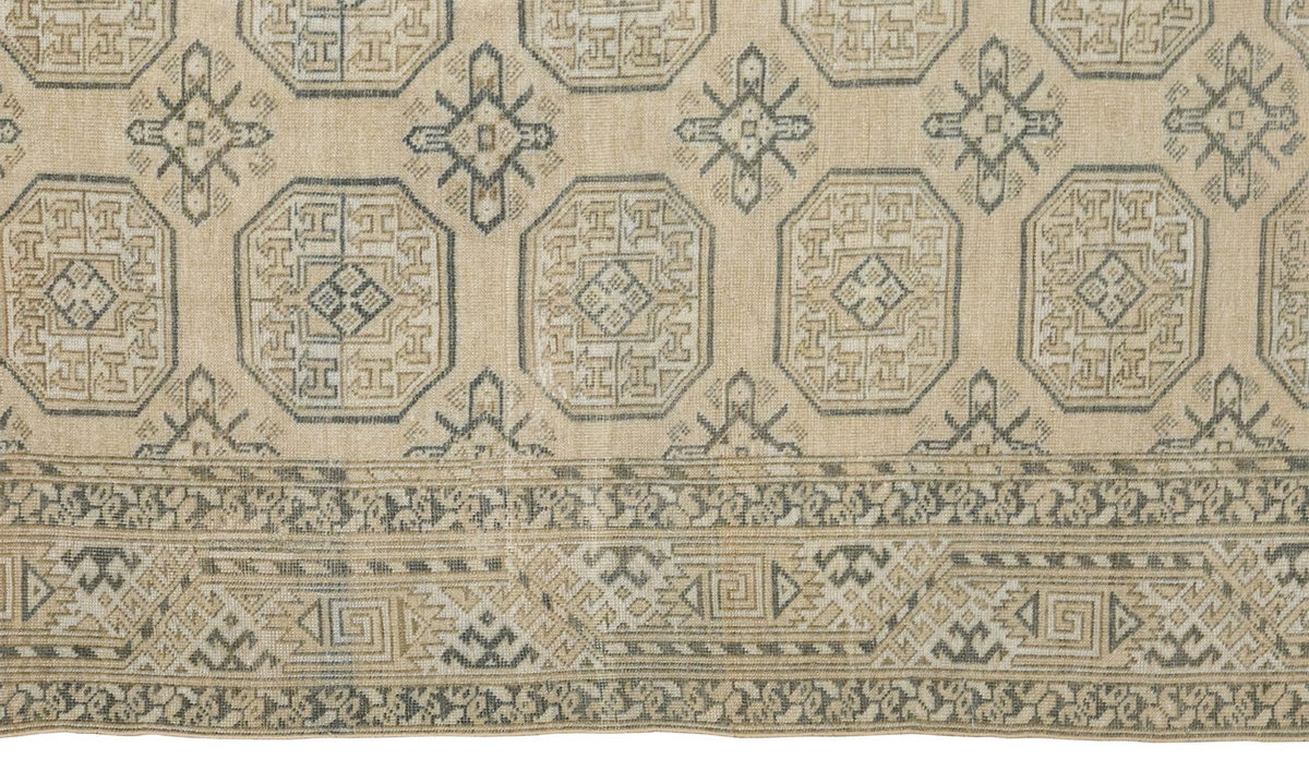 Vintage Large Rug,  7'3" x 10'4" feet / 220 x 314 cm