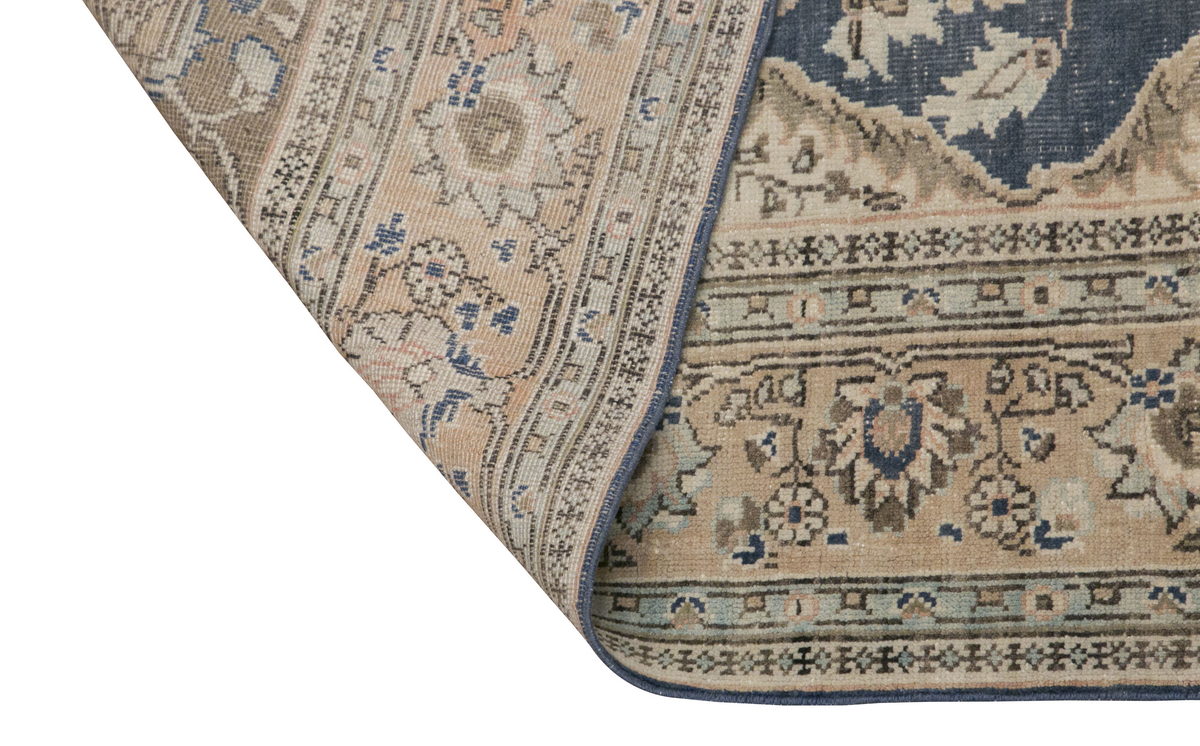 Vintage Large Rug,  7'9" x 11" feet / 236 x 332 cm