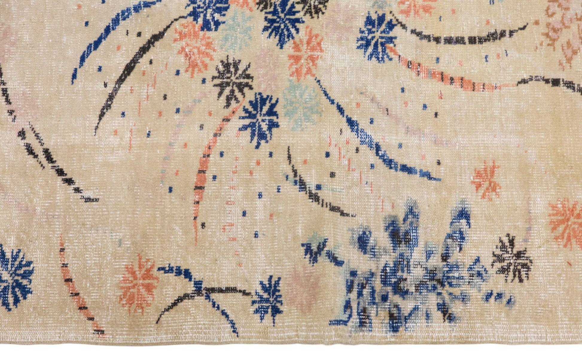 Vintage Large Rug, 182 x 272 cm / 6 x 8.9 ft