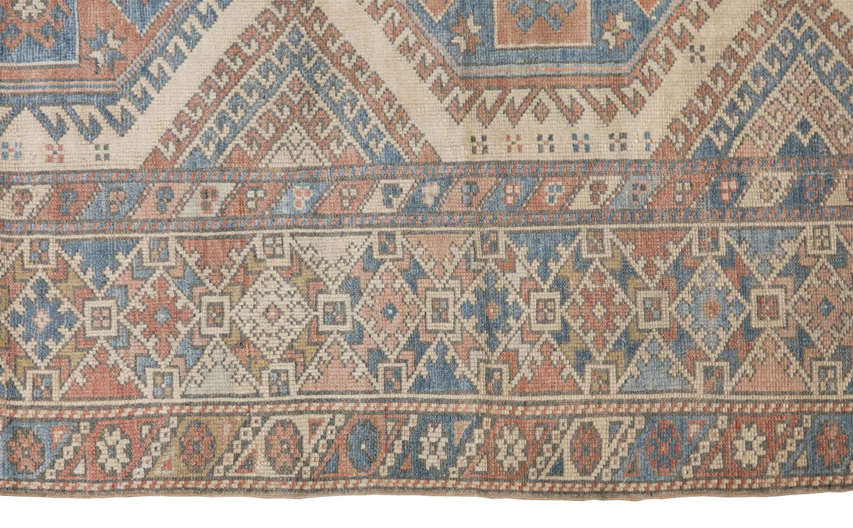 Vintage Large Rug, 6" x 9" feet / 183 x 270 cm
