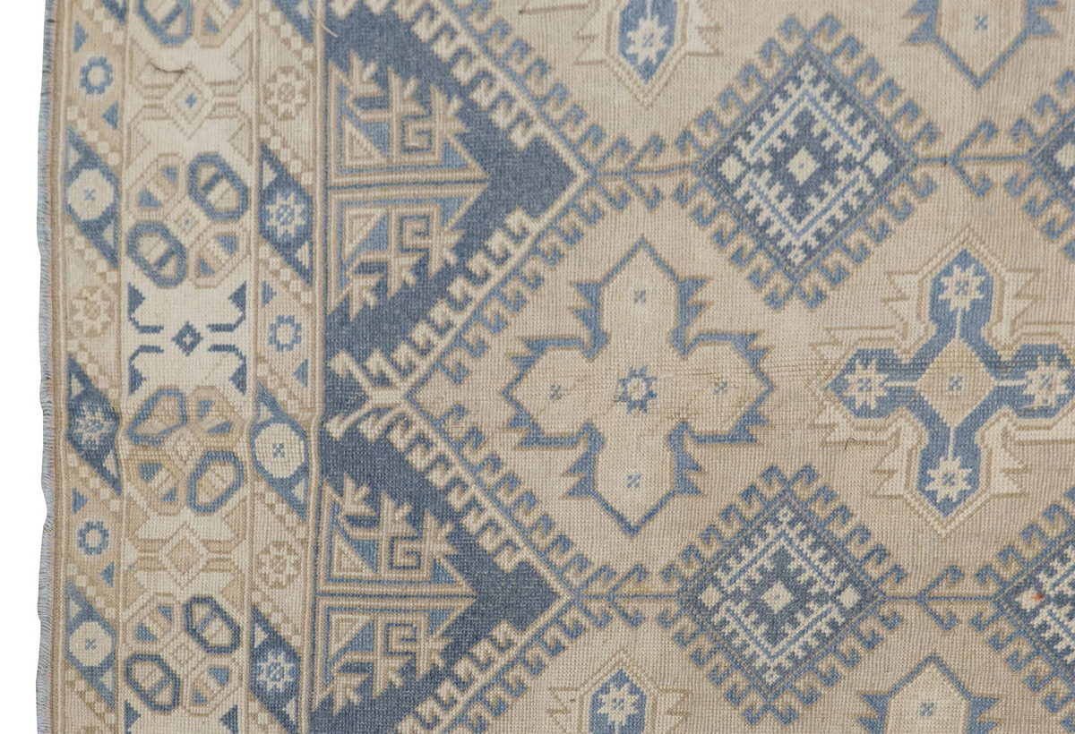 Vintage Large Rug, 6'6" x 9'7" feet / 198 x 292 cm