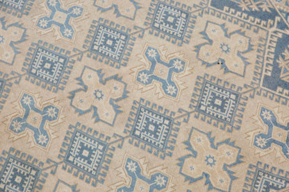 Vintage Large Rug, 6'6" x 9'7" feet / 198 x 292 cm