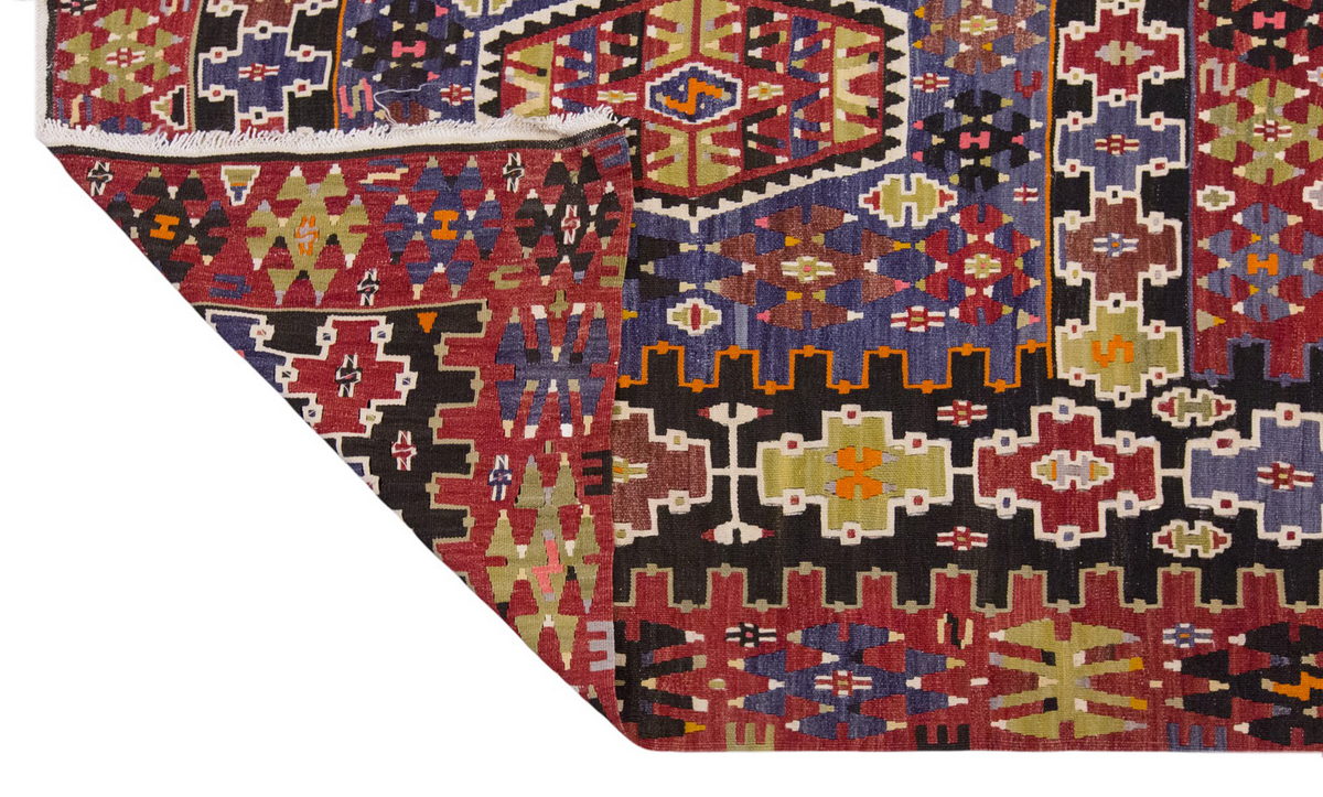 Vintage Large Uşak Eşme Kilim, 174 x 320 cm / 5.9 x 10.6 ft Kilim