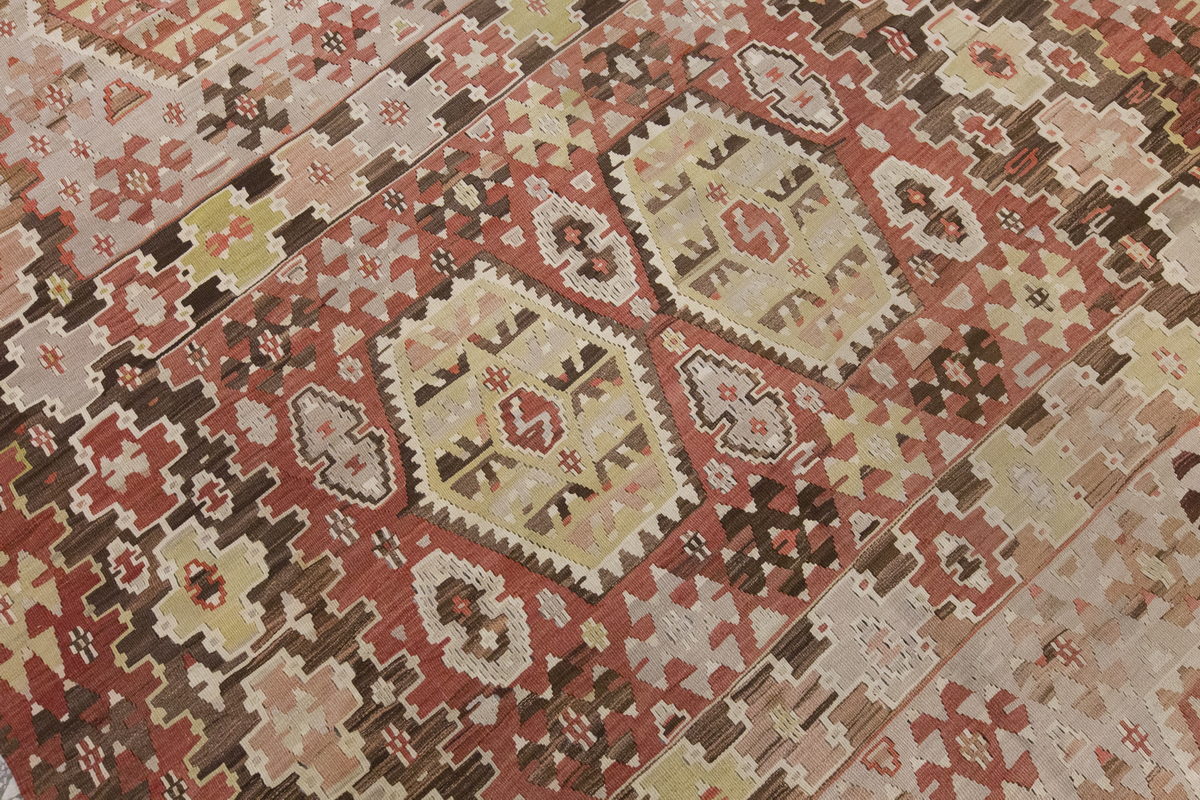 Vintage Large Uşak Eşme Kilim, 182 x 318 cm / 6 x 10.5 ft Kilim