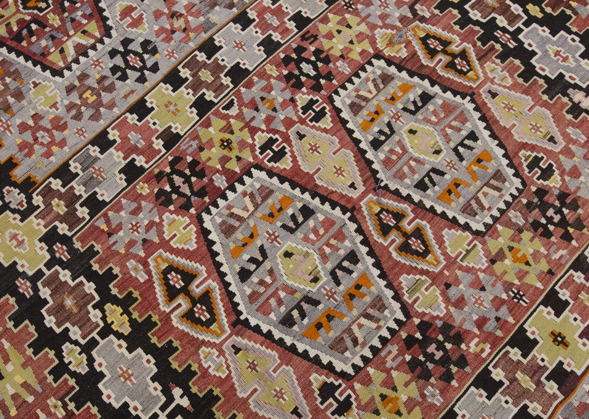 Vintage Large Uşak Eşme Kilim, 185 x 349 cm / 6 x 11.5 ft Kilim