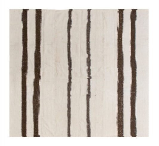 Vintage Minimalist Turkish Kilim Rug 210x195 cm (6.9x6.4 ft)