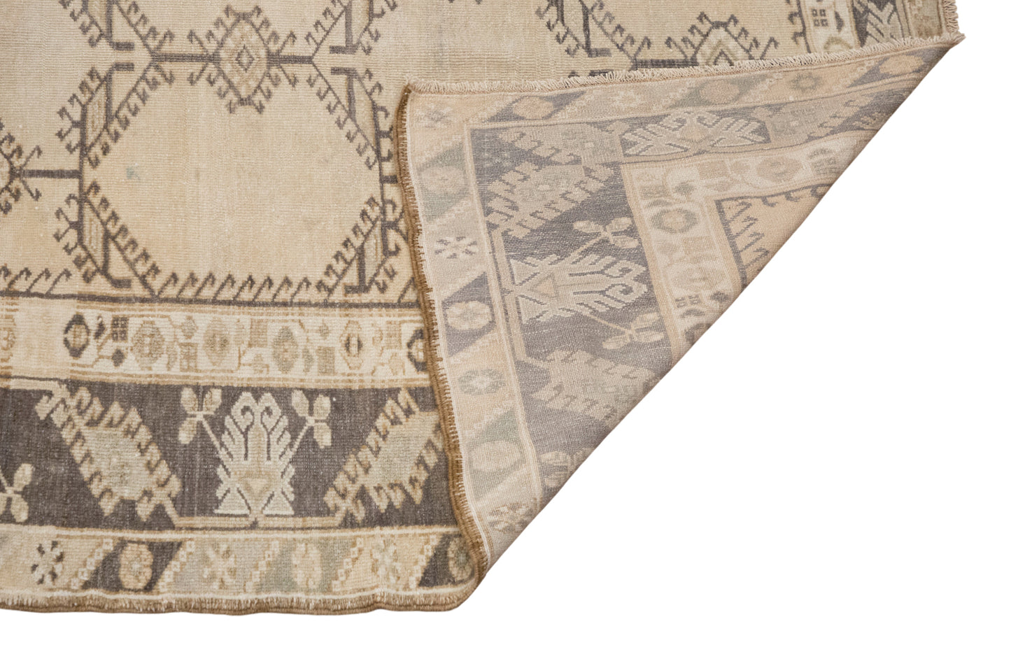 Vintage Oushak Rug 165x280 cm (5.4x9.2 ft)