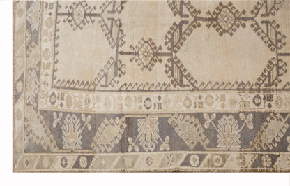 Vintage Oushak Rug 165x280 cm (5.4x9.2 ft)