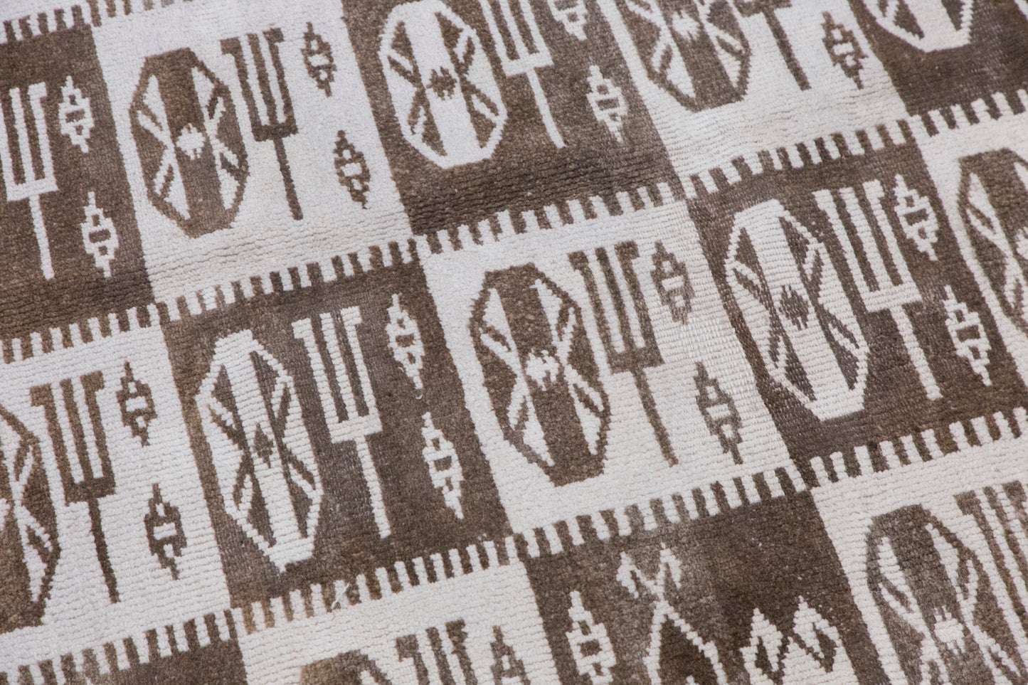 Vintage Oushak Rug 213x280 cm (7'0" x 9'2")