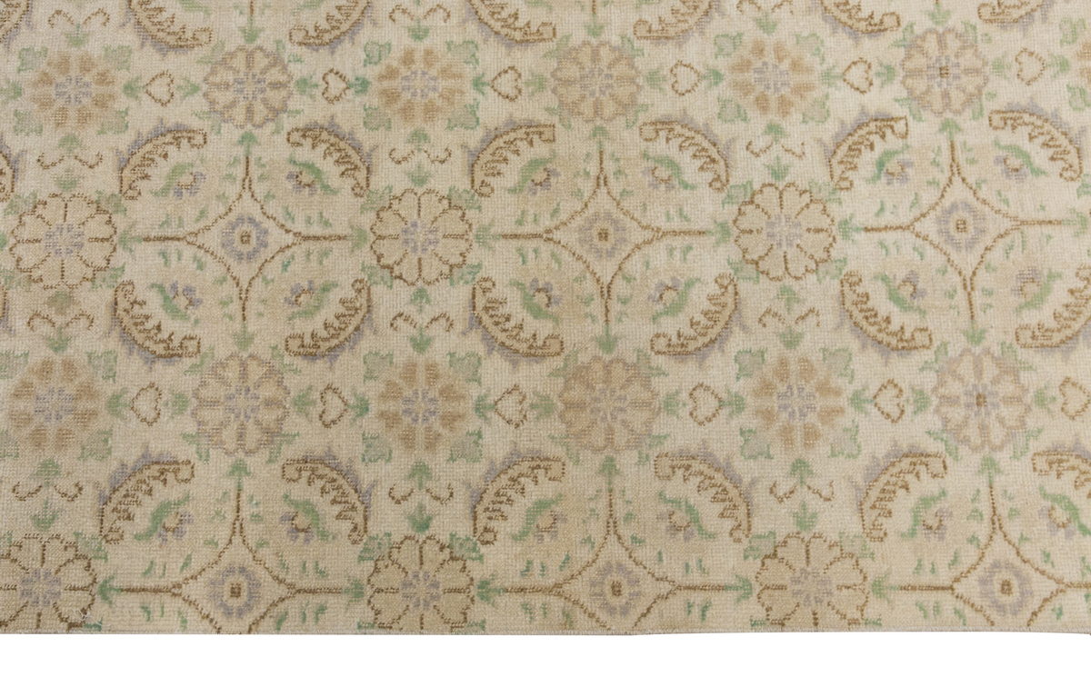 Vintage Rug,  6'8 x 10'7 feet / 206 x 327 cm