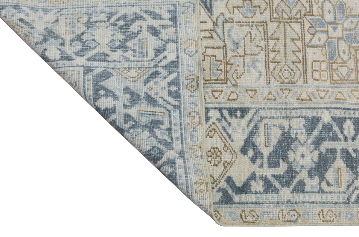 Vintage Rug,  7'2 x 10'3 feet / 220 x 314 cm
