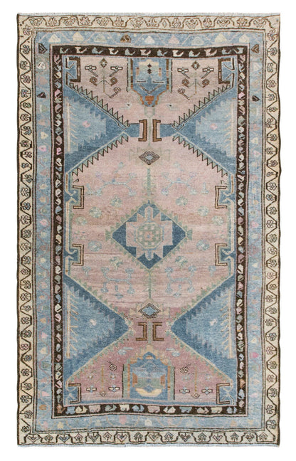 Vintage Rug, 4'6 x 6'4 feet, 136 x 192 cm Rug
