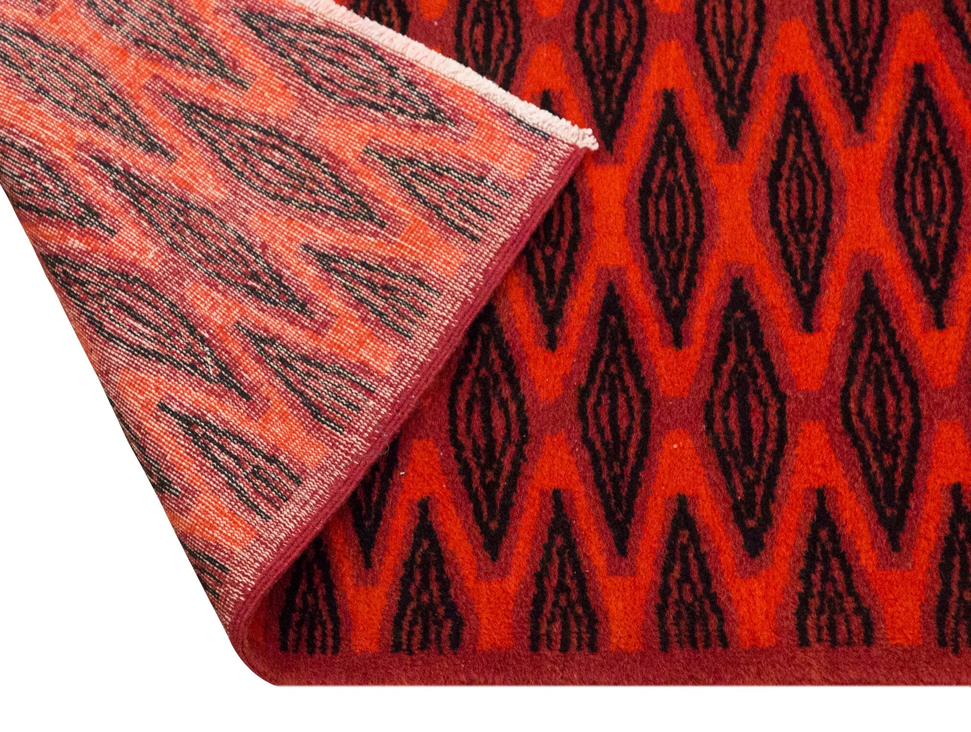 Vintage Rug, 5'2 x 7'10 feet / 158 x 238 cm