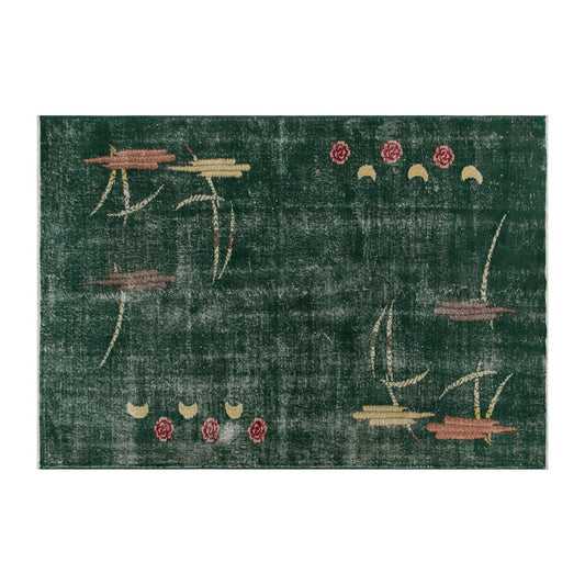Vintage Rug, 5'3 x 8'4 feet / 161 x 257 cm