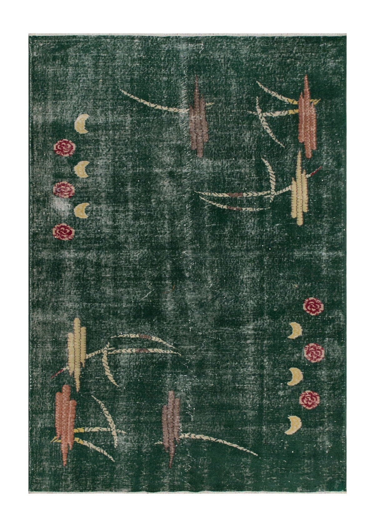 Vintage Rug, 5'3 x 8'4 feet / 161 x 257 cm