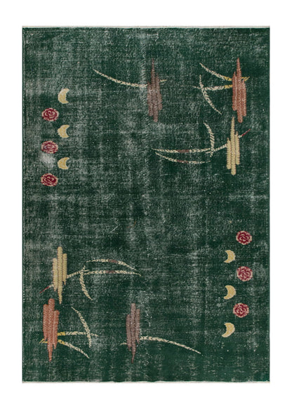 Vintage Rug, 5'3 x 8'4 feet / 161 x 257 cm