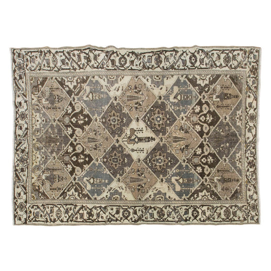 Vintage Rug, 5'6 x 7'5 feet / 167 x 225 cm