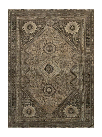 Vintage Rug, 6'8 x 10 feet / 208 x 305 cm
