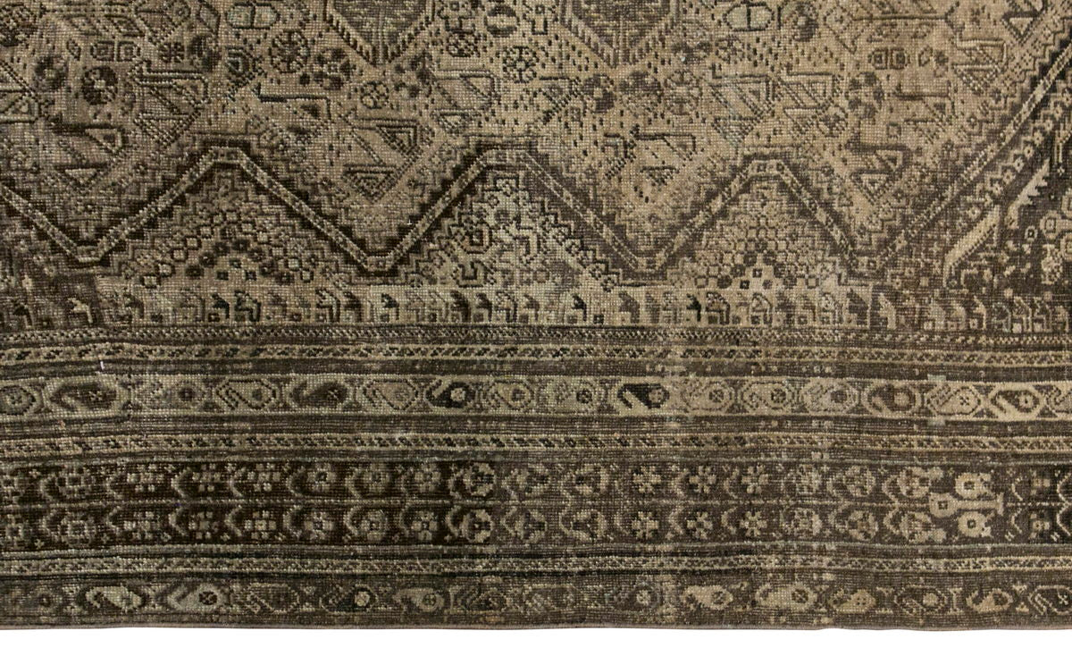 Vintage Rug, 6'8 x 10 feet / 208 x 305 cm