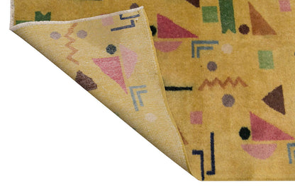 Vintage Rug, 7'2 x 10'1 feet / 220 x 310 cm