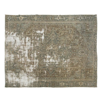 Vintage Rug, 8'1 x 11'1 feet / 270 x 360 cm