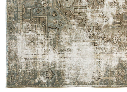 Vintage Rug, 8'1 x 11'1 feet / 270 x 360 cm