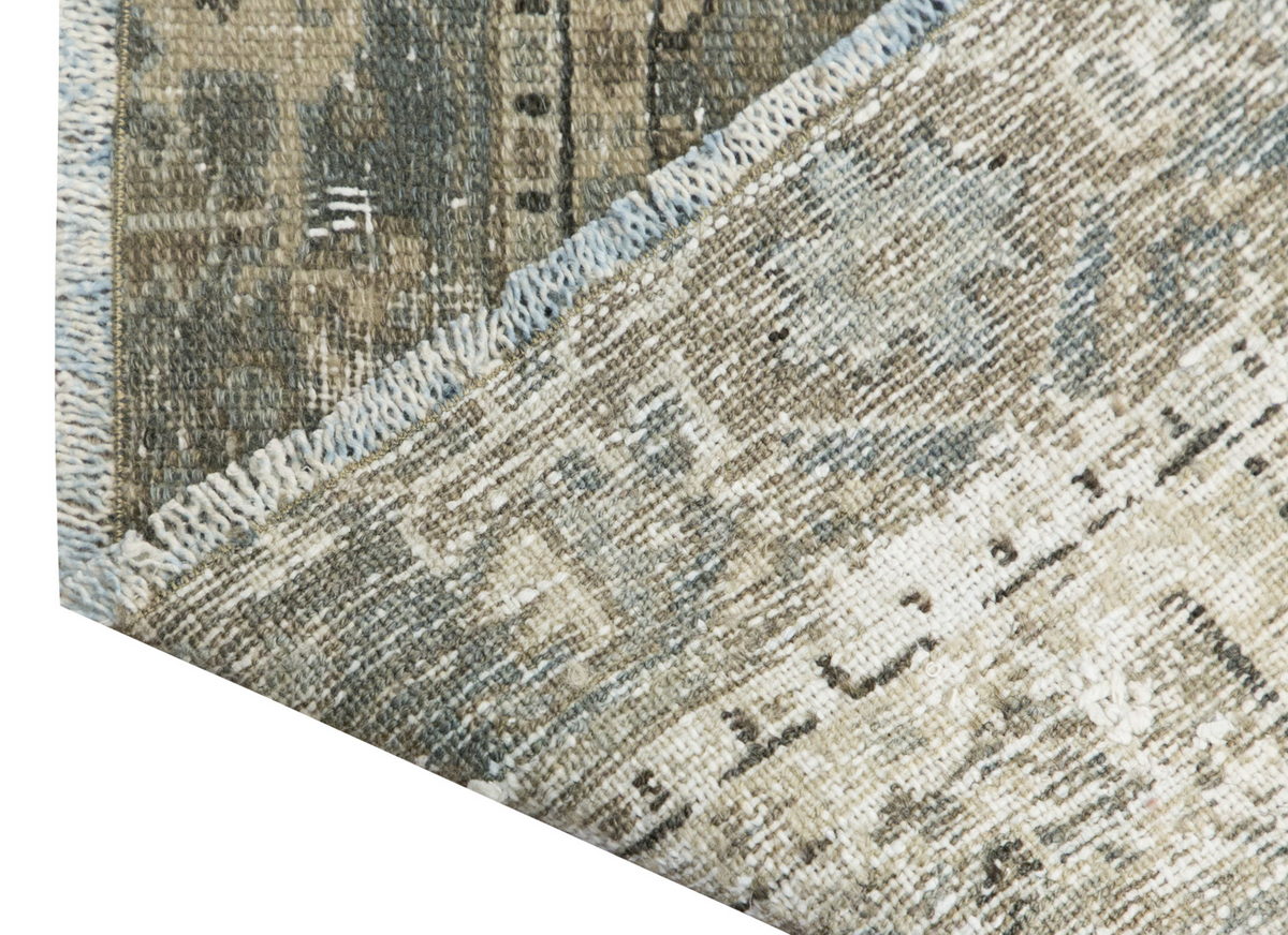 Vintage Rug, 8'1 x 11'1 feet / 270 x 360 cm