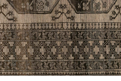 Vintage Rug, 8'3 x 10'2 feet / 252 x 310 cm
