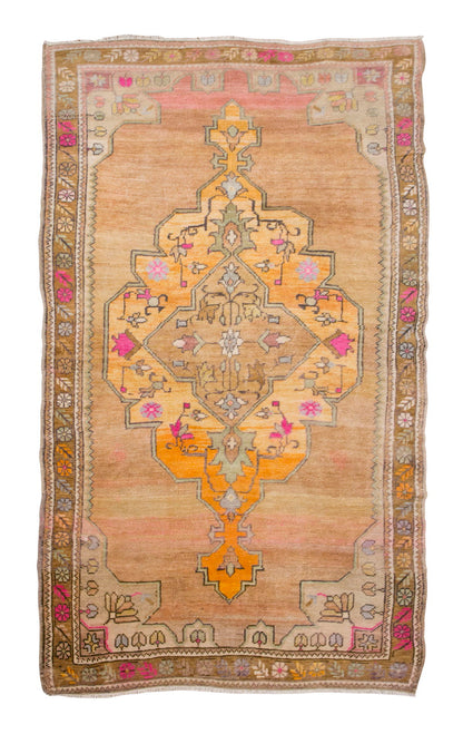 Vintage Rug, Area Rug, 4'4 x 8' feet / 136 x 245 cm