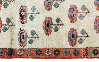 Vintage Rug 3'10" x 5'1" feet 117 x 156 cm
